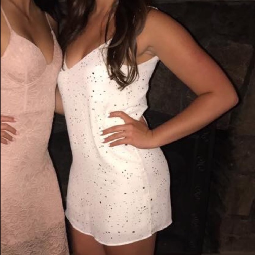 Lulu’s White Spotted V-Neck Spaghetti Strap Dress